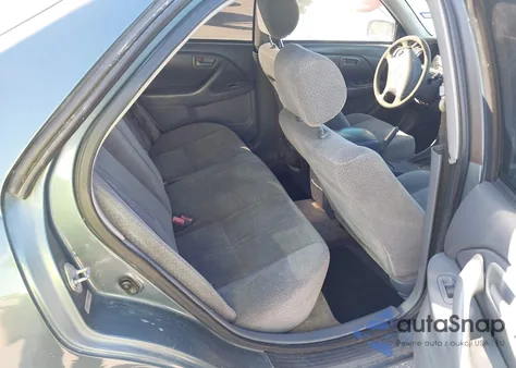 2000 Toyota Camry Le z USA, uszkodzony, nr VIN JT2BG22K1Y0501546